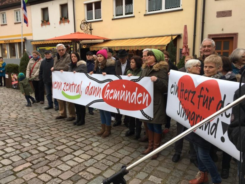 Spontan-Kundgebung der ‚Bürgerbewegung Klinik Gemünden‘